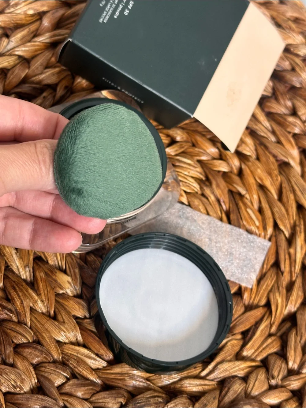 NOB Ciele shade 01 filter and protect SPF 30 blurring finishing setting powder